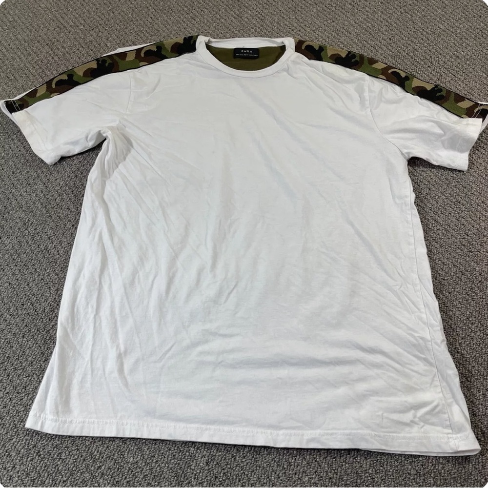 Men’s Zara t shirt size large slim fit